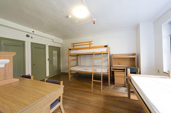 Morewood Gardens Semi-Suite Triple - one bed one bunked bed two desks and closets